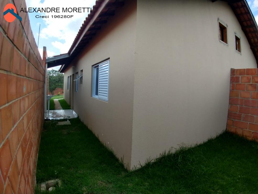 Casa à venda com 2 quartos, 100m² - Foto 2