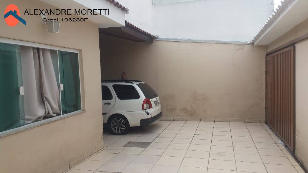 Casa à venda com 2 quartos, 140m² - Foto 2