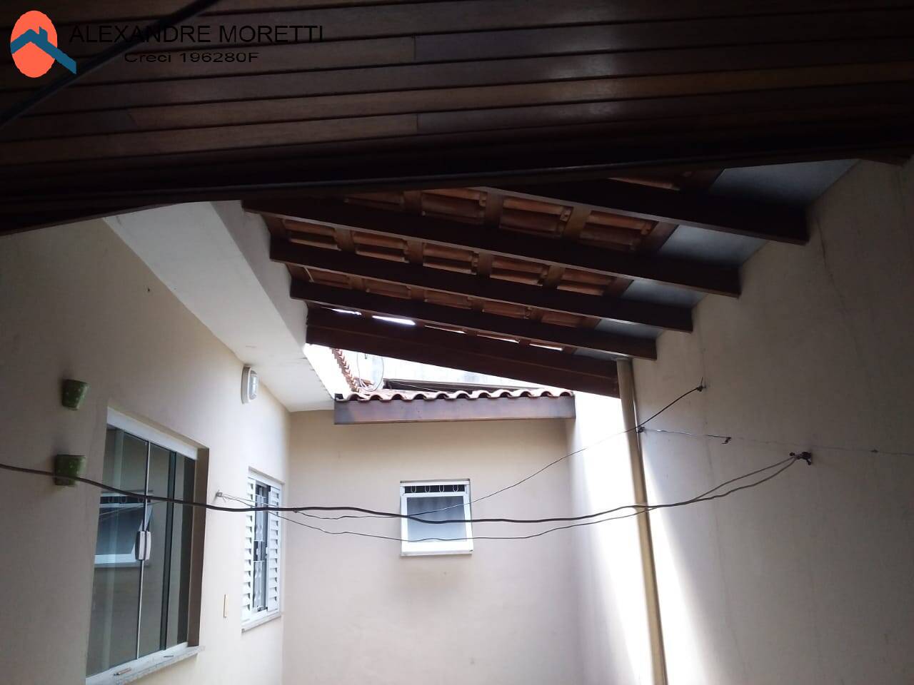 Casa à venda com 2 quartos, 140m² - Foto 4