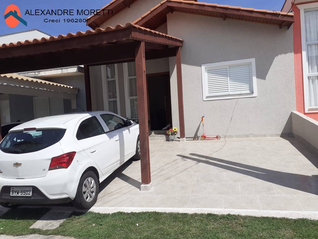 Casa à venda com 3 quartos, 90m² - Foto 1