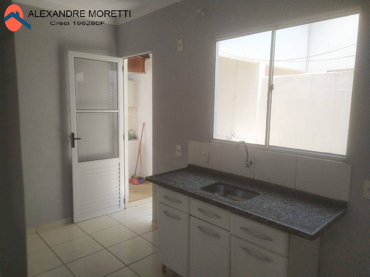 Casa à venda com 3 quartos, 140m² - Foto 7