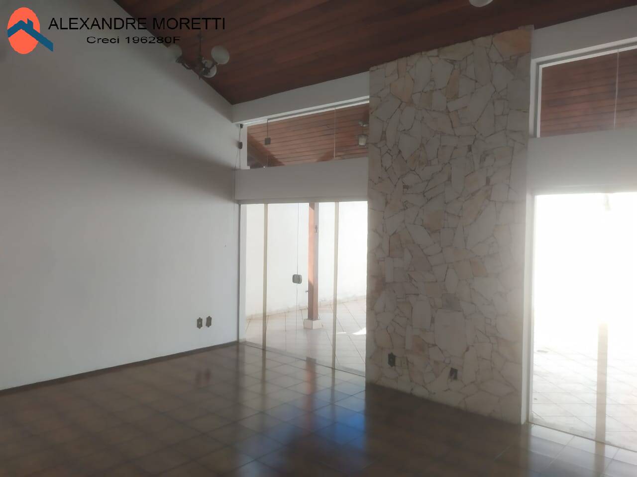 Casa para alugar com 3 quartos, 220m² - Foto 10