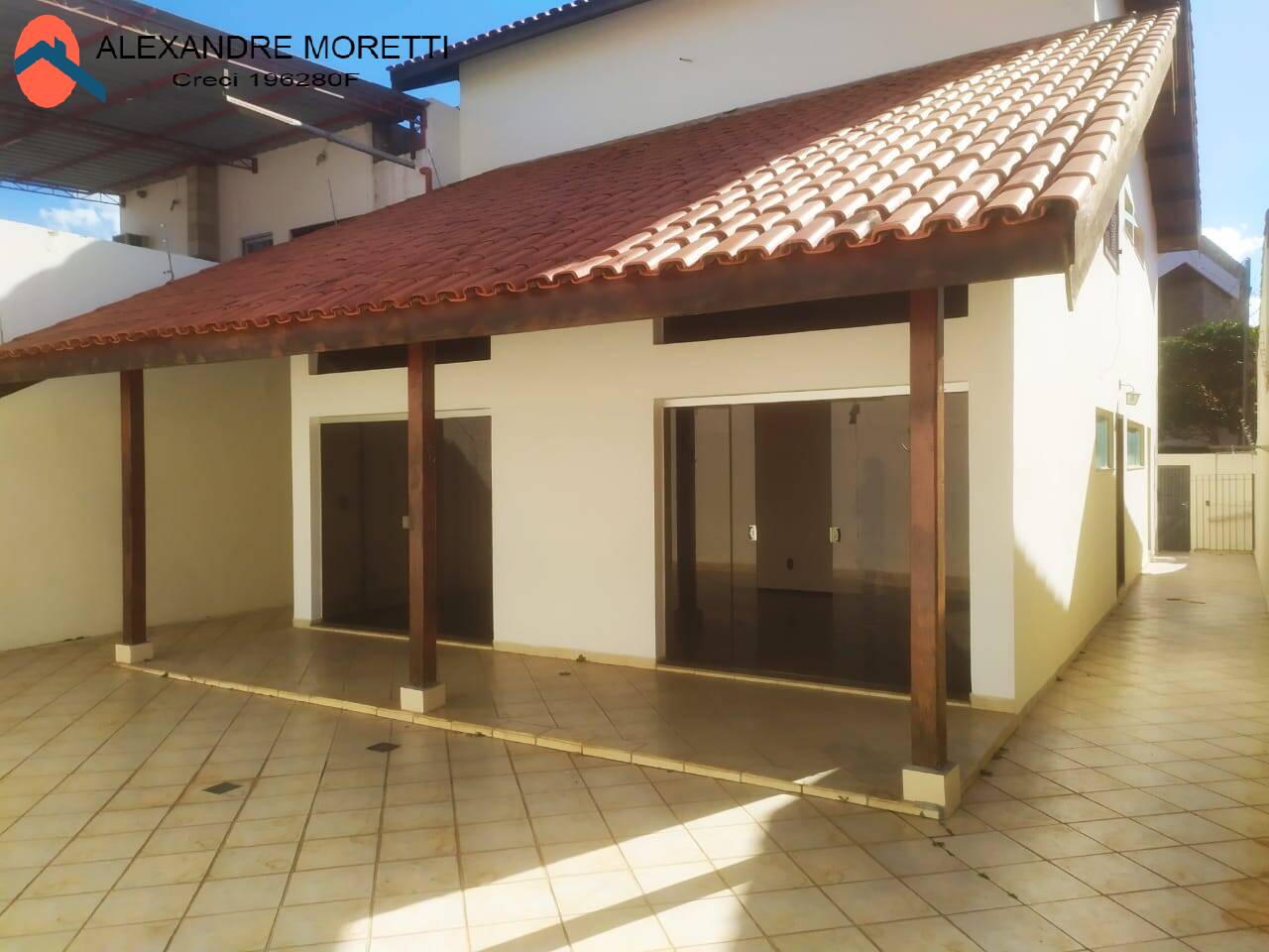 Casa para alugar com 3 quartos, 220m² - Foto 8