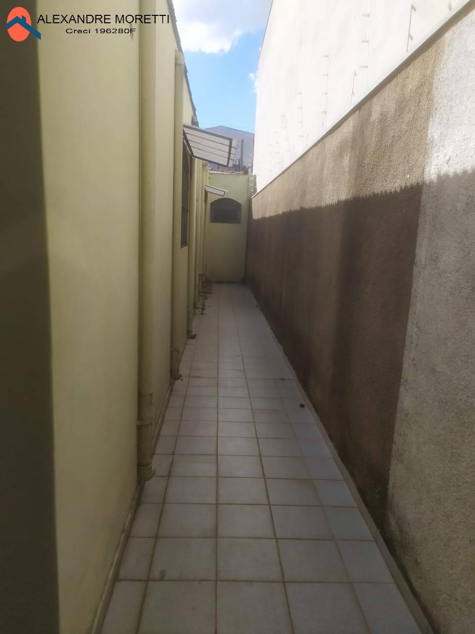 Casa para alugar com 3 quartos, 200m² - Foto 24