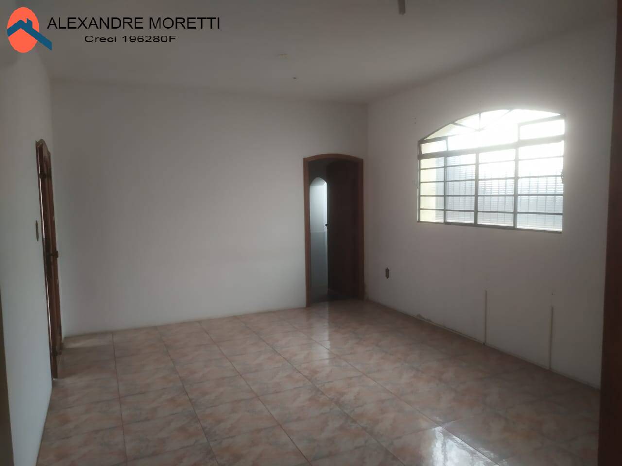 Casa para alugar com 3 quartos, 200m² - Foto 8