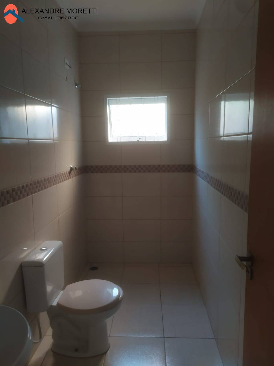 Casa para alugar com 2 quartos, 200m² - Foto 13