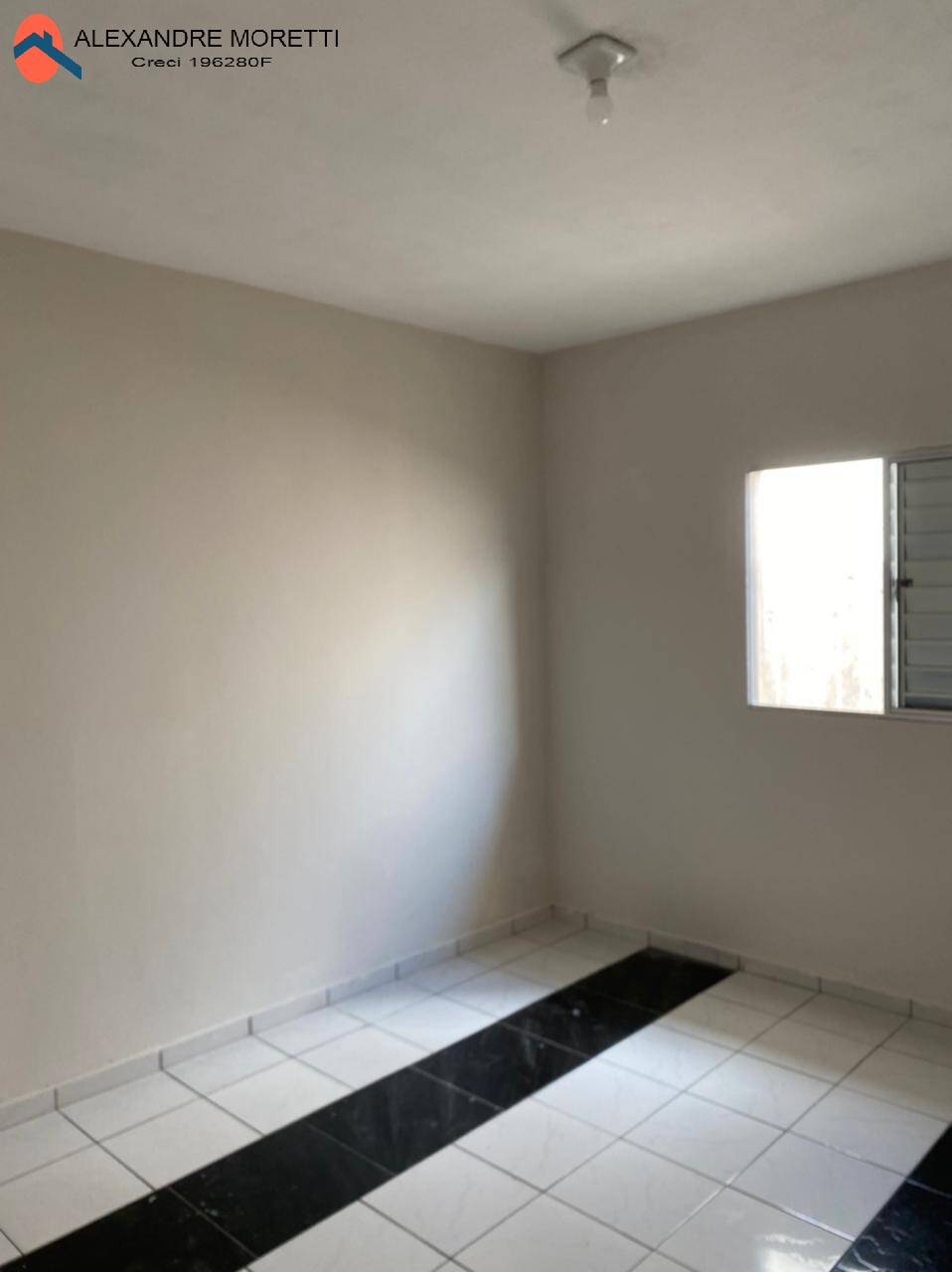 Casa à venda com 2 quartos, 105m² - Foto 12