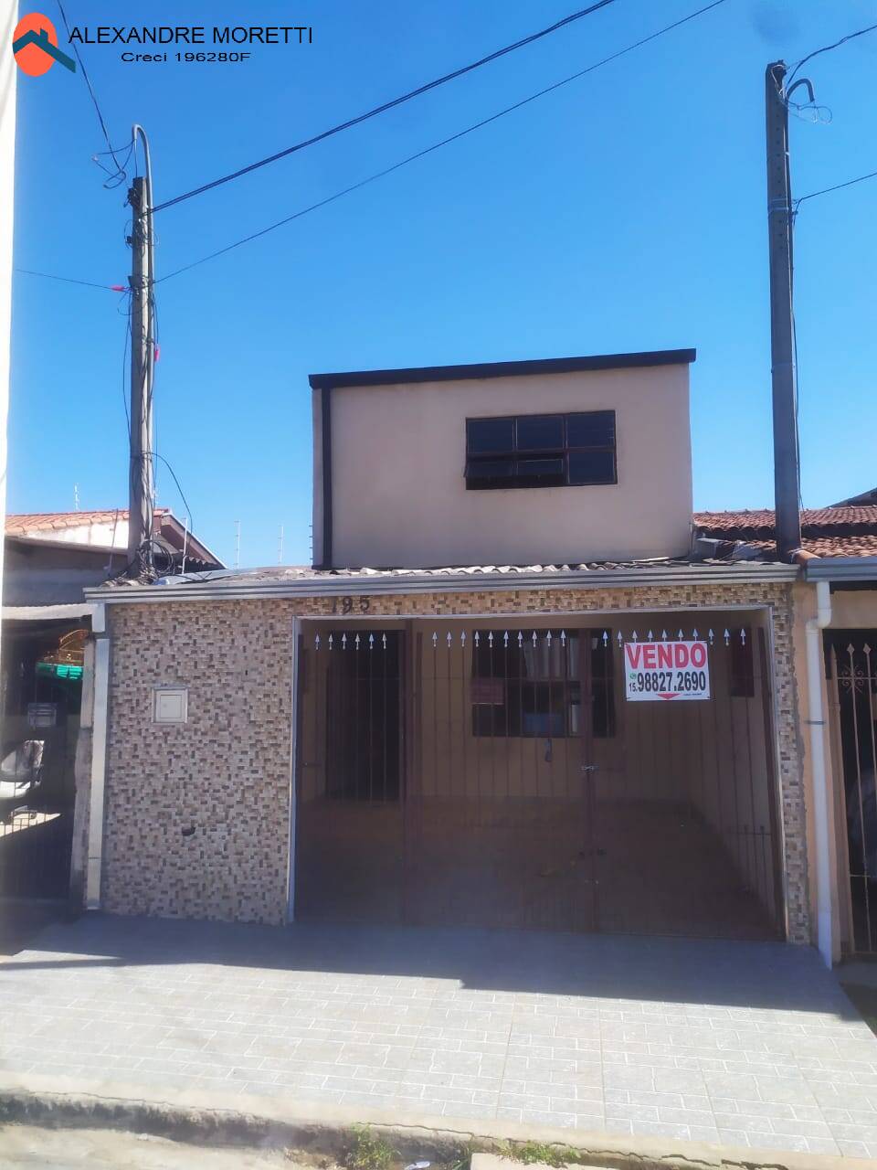 Casa à venda com 4 quartos, 200m² - Foto 1