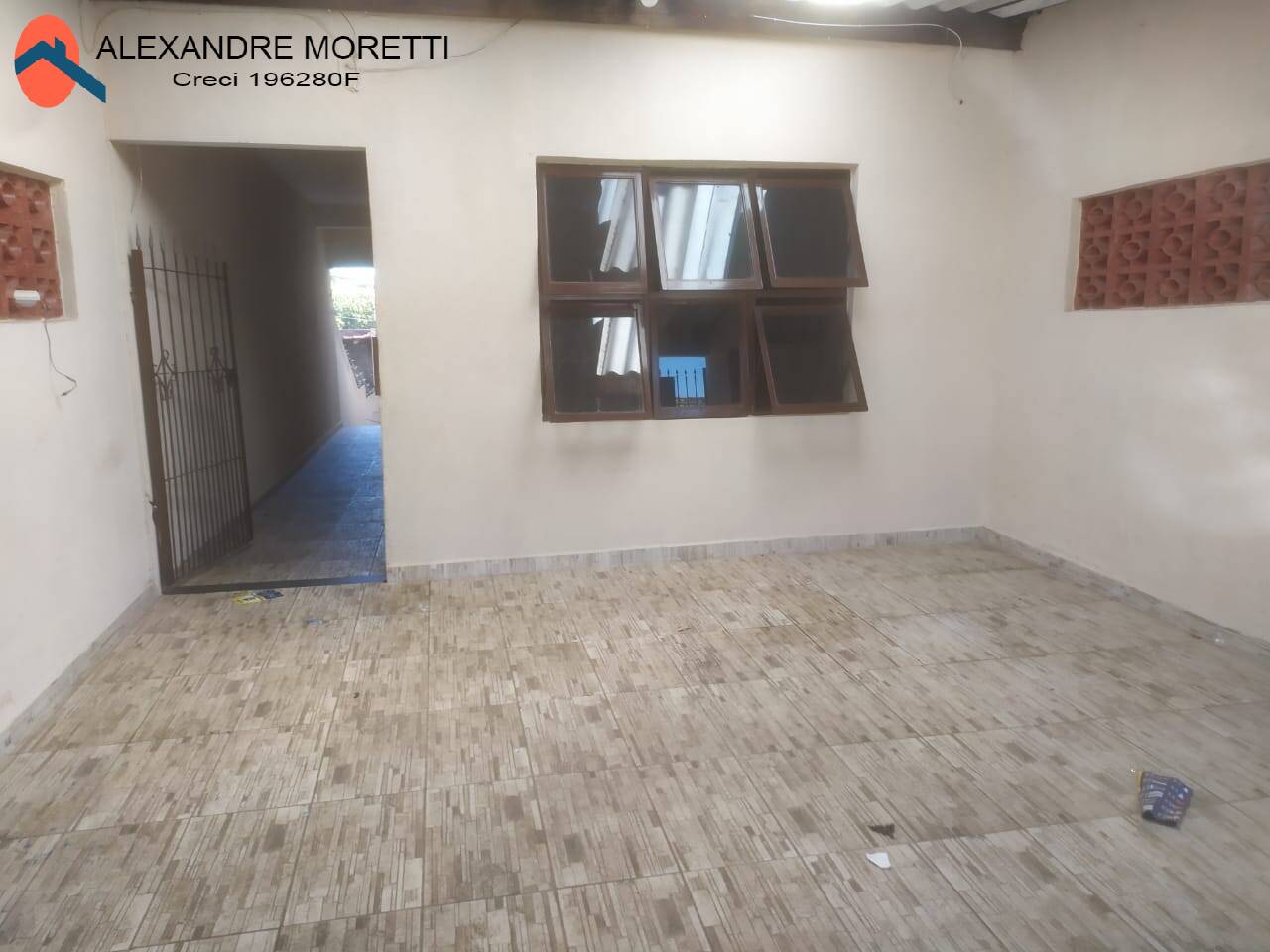 Casa à venda com 4 quartos, 200m² - Foto 4