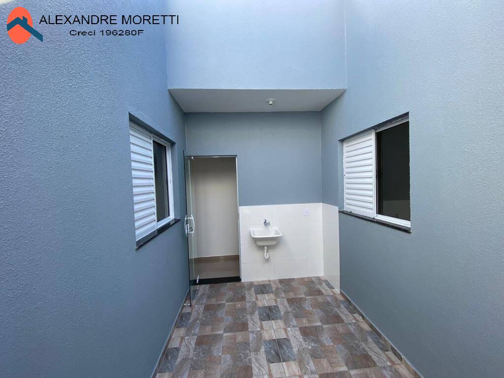 Casa à venda com 2 quartos, 55m² - Foto 17