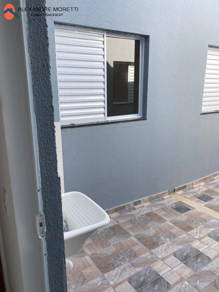 Casa à venda com 2 quartos, 55m² - Foto 18