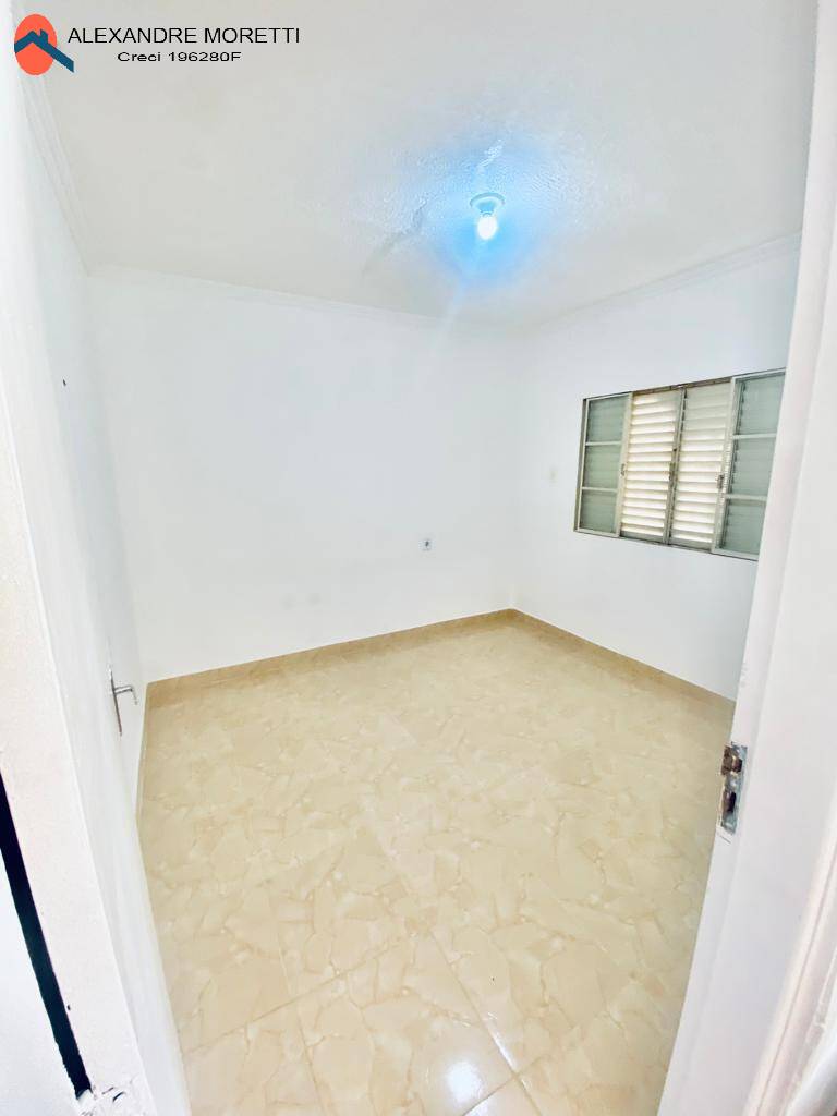 Casa para alugar com 2 quartos, 100m² - Foto 14