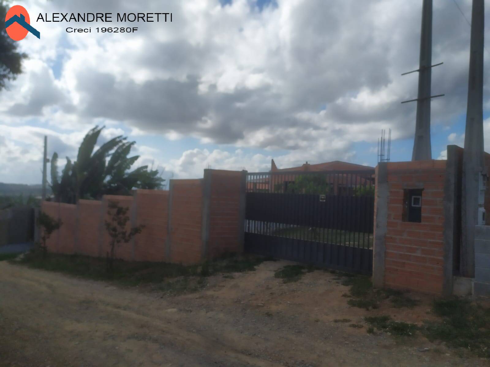 Fazenda à venda com 2 quartos, 1000m² - Foto 1