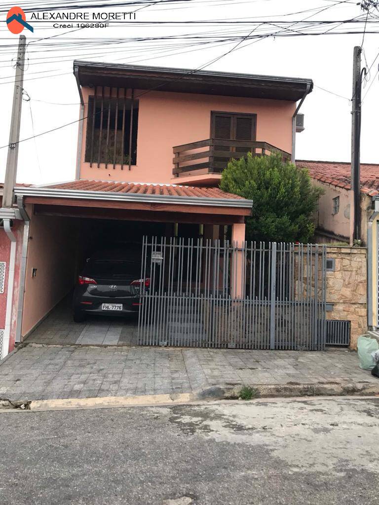 Casa à venda com 3 quartos, 180m² - Foto 1