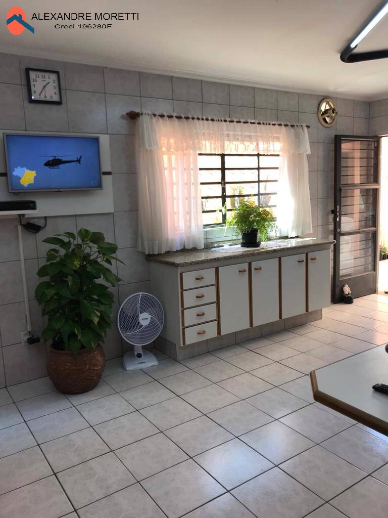 Casa à venda com 3 quartos, 180m² - Foto 13