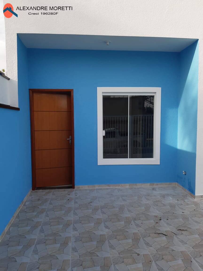 Casa à venda com 2 quartos, 52m² - Foto 1