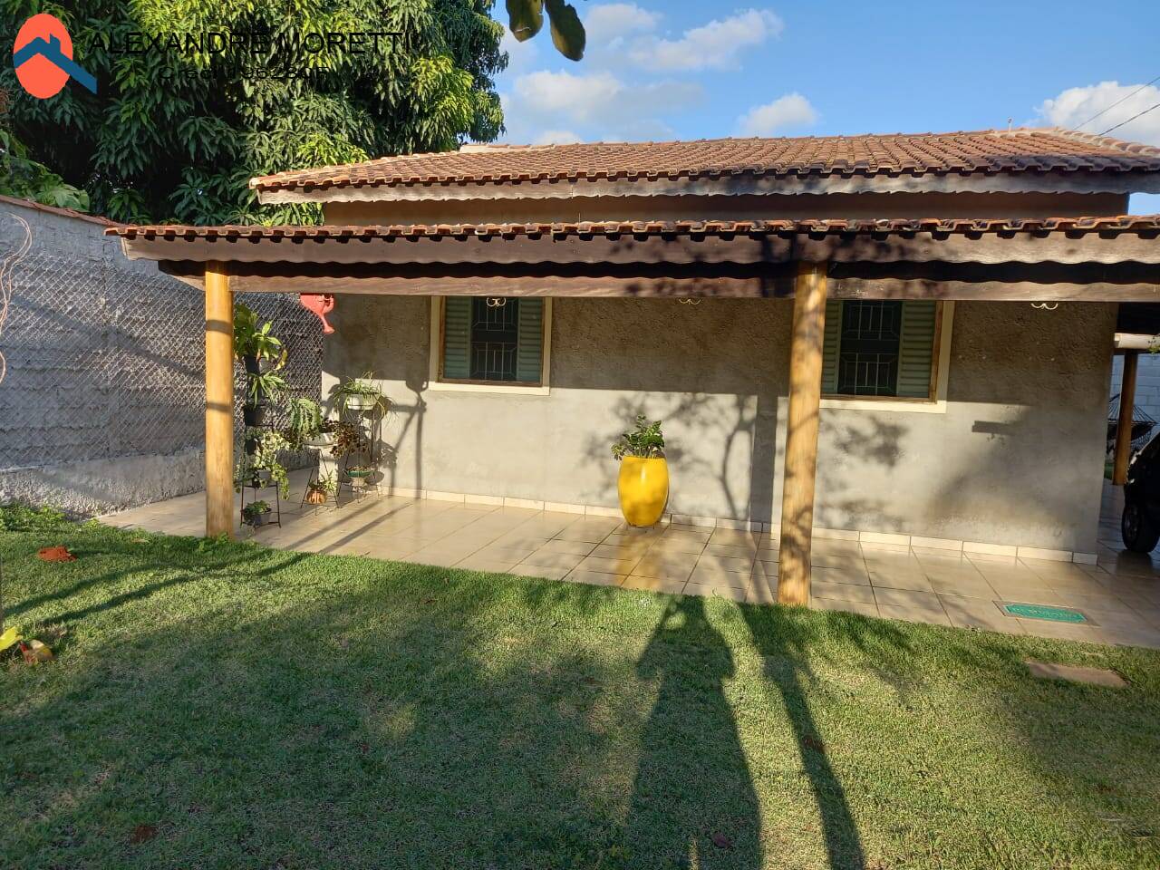 Fazenda à venda com 2 quartos, 800m² - Foto 1