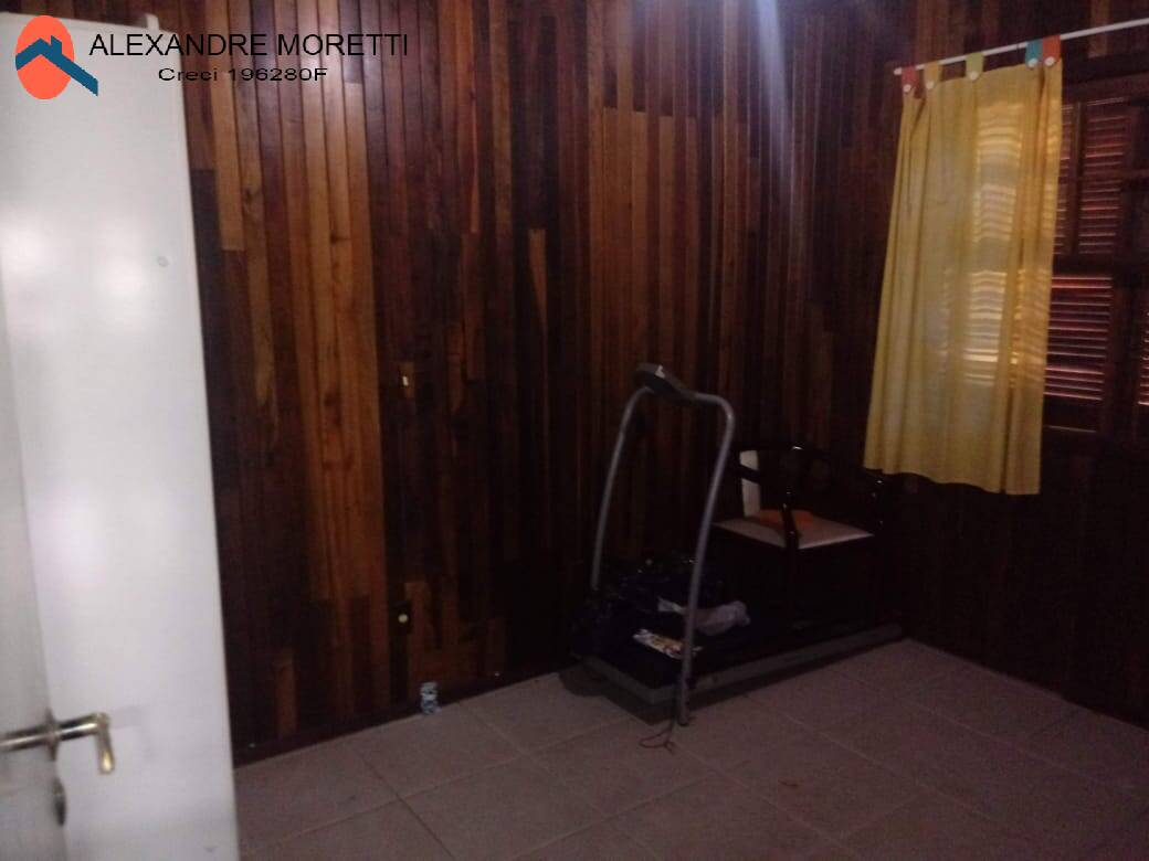 Casa à venda e aluguel com 5 quartos, 250m² - Foto 22