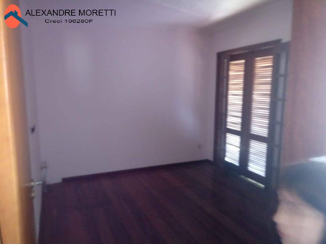 Casa à venda e aluguel com 5 quartos, 250m² - Foto 14