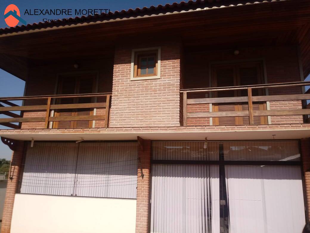 Casa à venda e aluguel com 5 quartos, 250m² - Foto 5