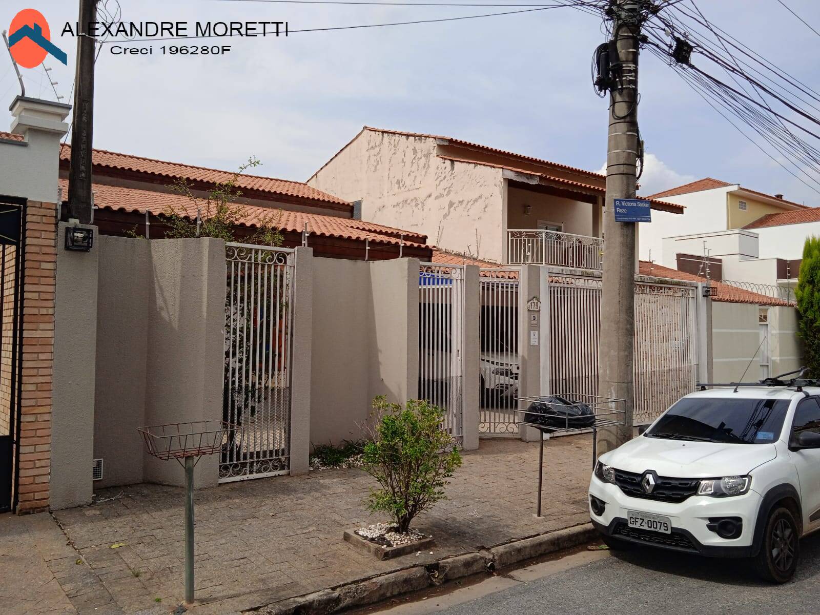 Casa à venda com 4 quartos, 200m² - Foto 3