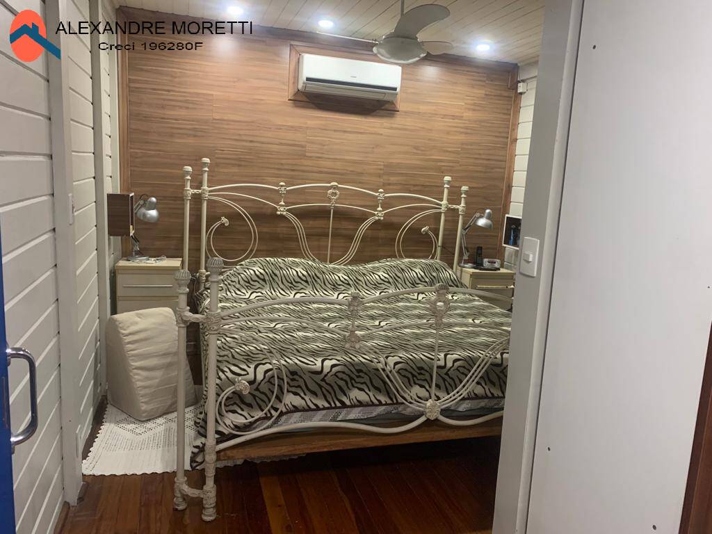 Casa à venda com 3 quartos, 320m² - Foto 5