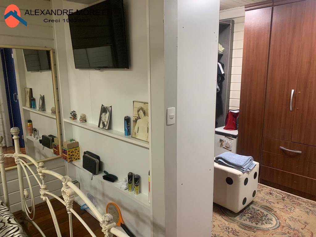 Casa à venda com 3 quartos, 320m² - Foto 4