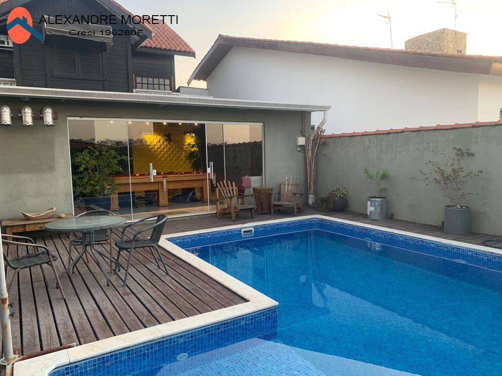 Casa à venda com 3 quartos, 320m² - Foto 16