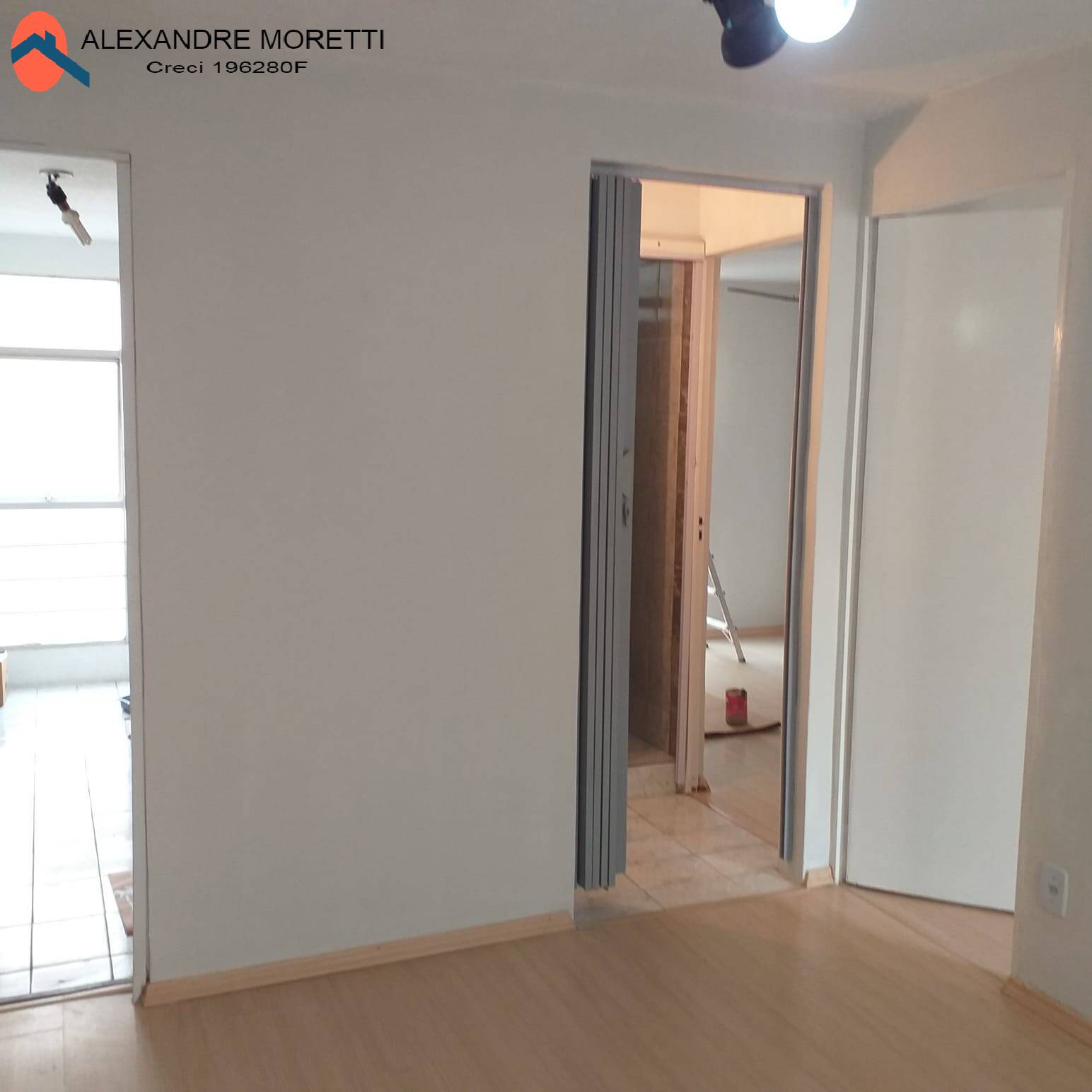 Apartamento à venda com 2 quartos, 60m² - Foto 4