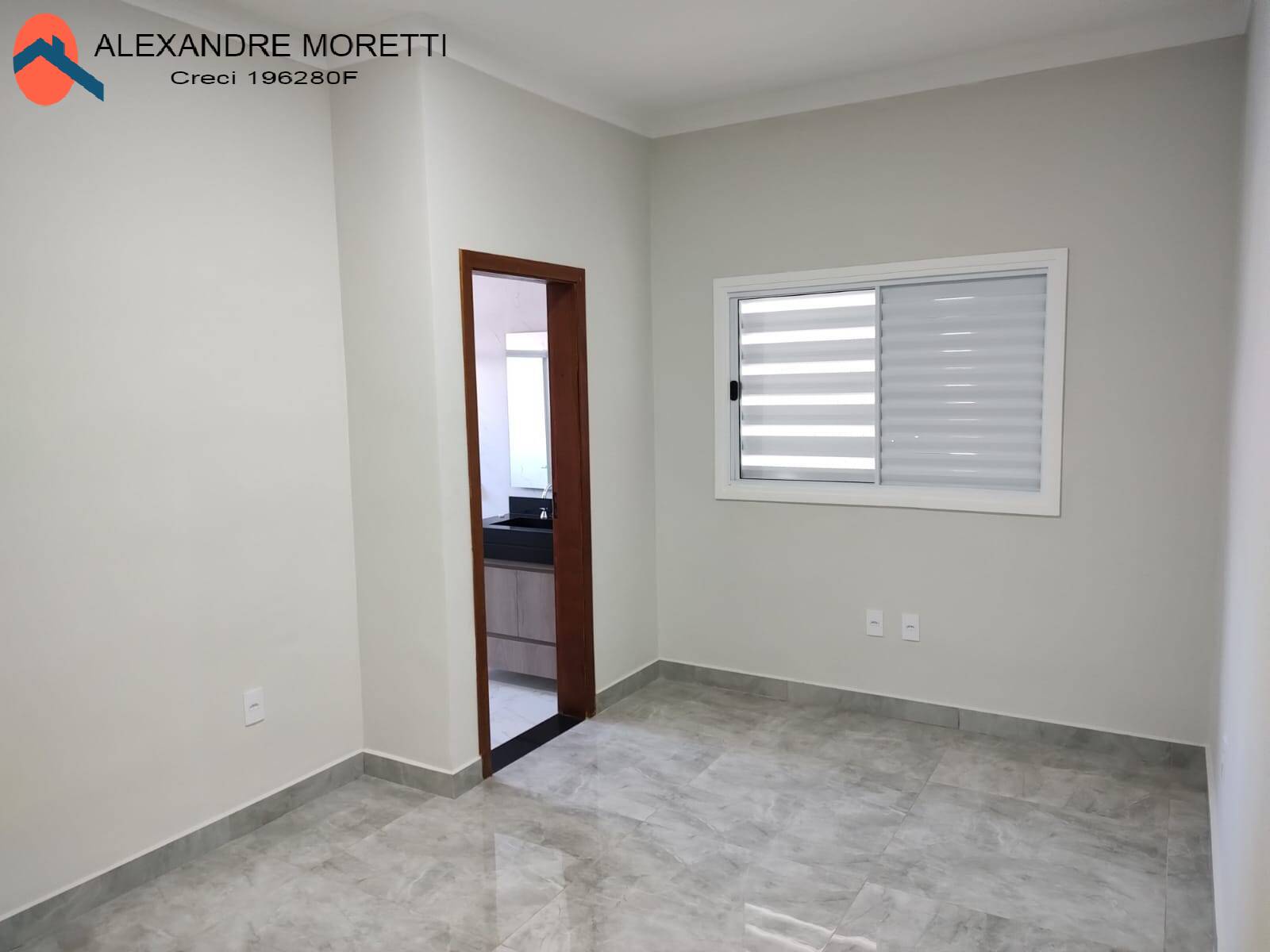 Casa à venda com 3 quartos, 250m² - Foto 9