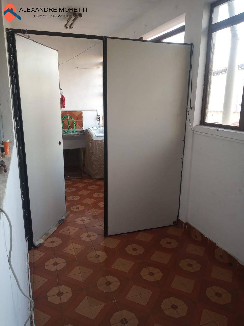 Casa para alugar com 2 quartos, 80m² - Foto 14