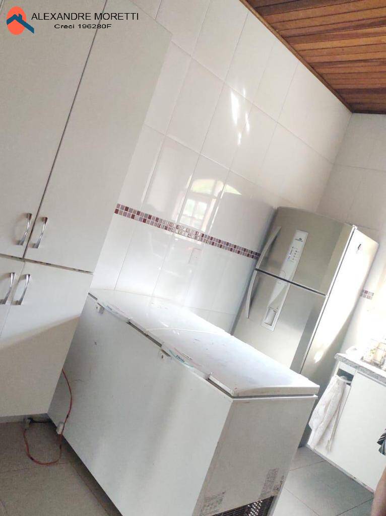 Casa à venda com 3 quartos, 200m² - Foto 22