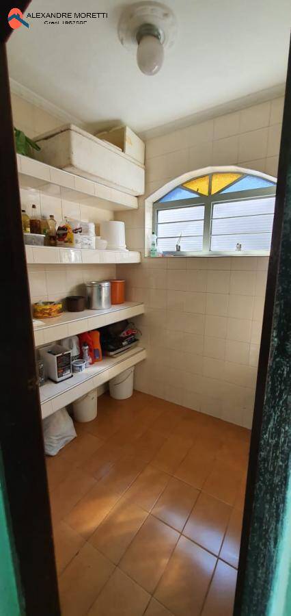 Casa à venda e aluguel com 3 quartos, 180m² - Foto 11