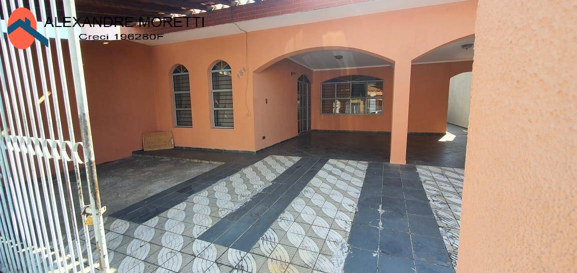 Casa à venda e aluguel com 3 quartos, 180m² - Foto 1