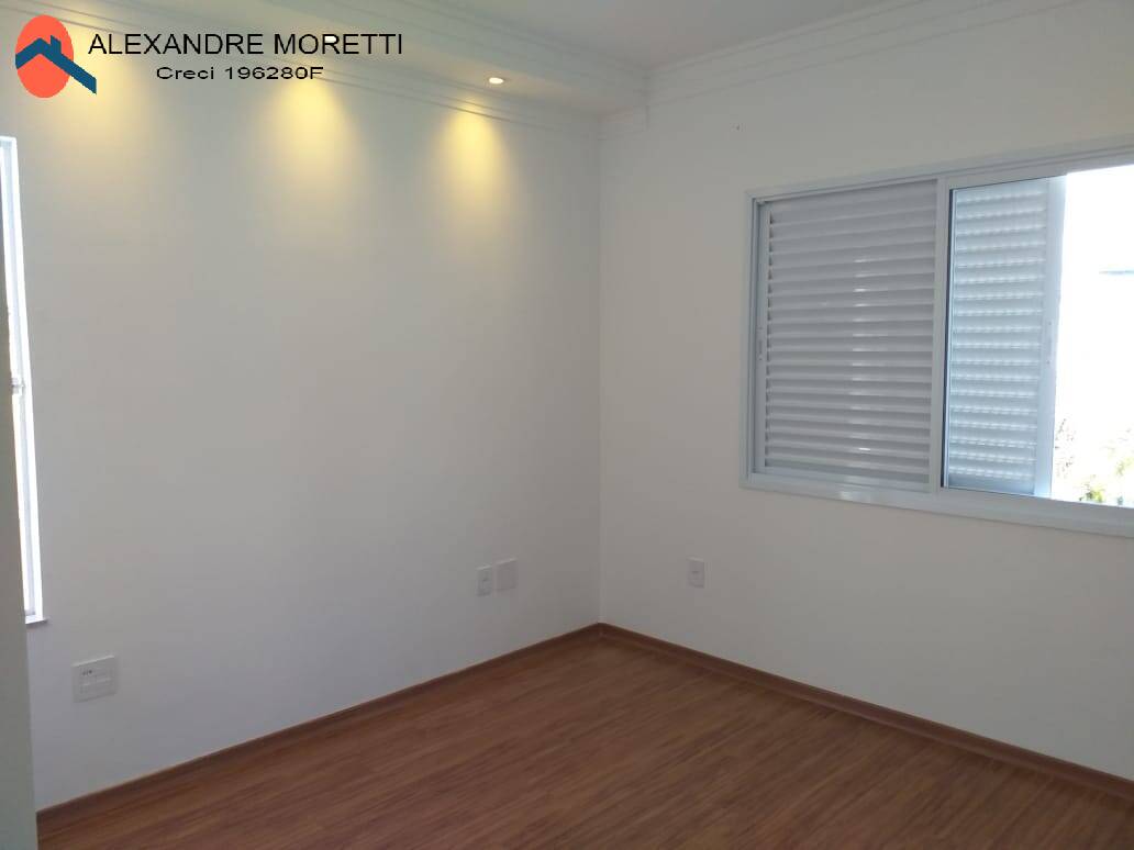 Casa à venda com 3 quartos, 242m² - Foto 11