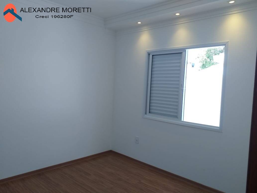 Casa à venda com 3 quartos, 242m² - Foto 16