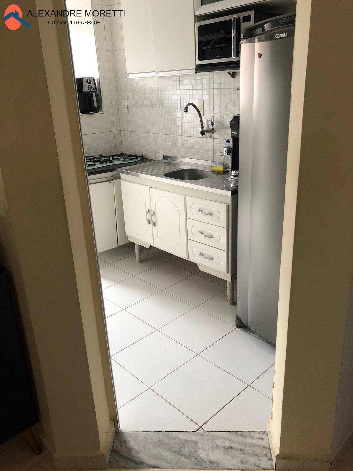 Apartamento à venda com 2 quartos, 64m² - Foto 9