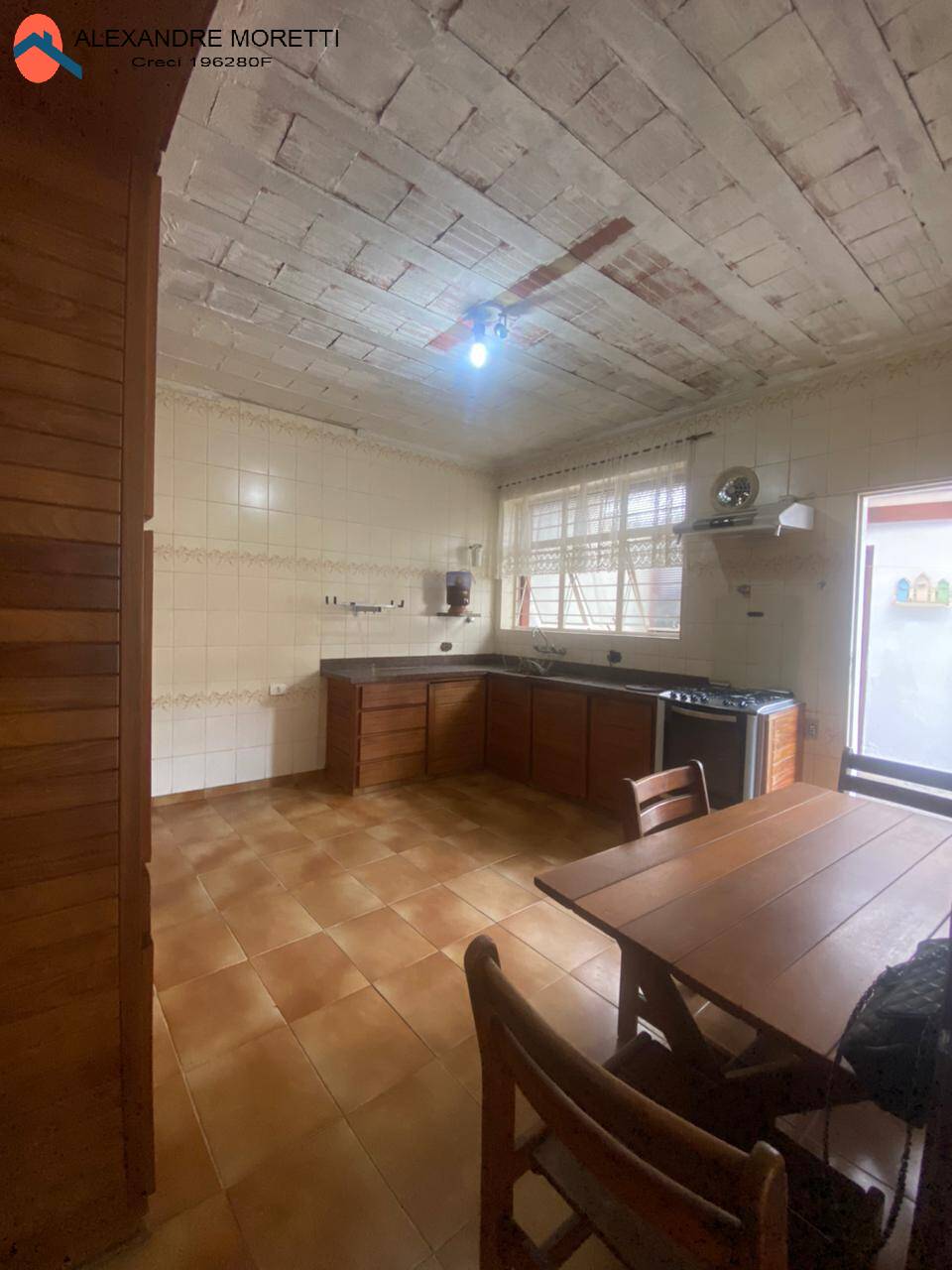 Casa para alugar com 3 quartos, 100m² - Foto 1