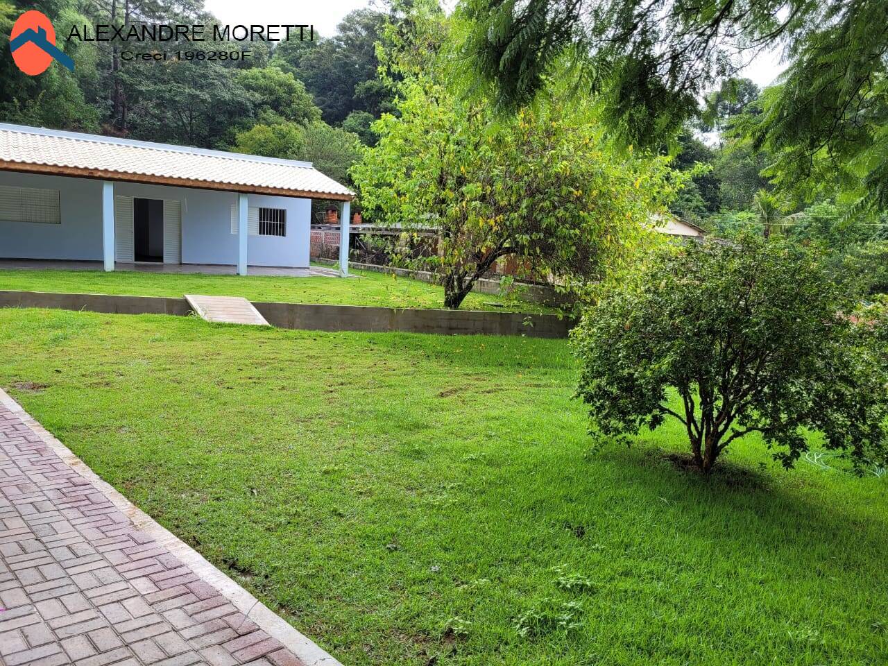 Fazenda à venda com 3 quartos, 280m² - Foto 2