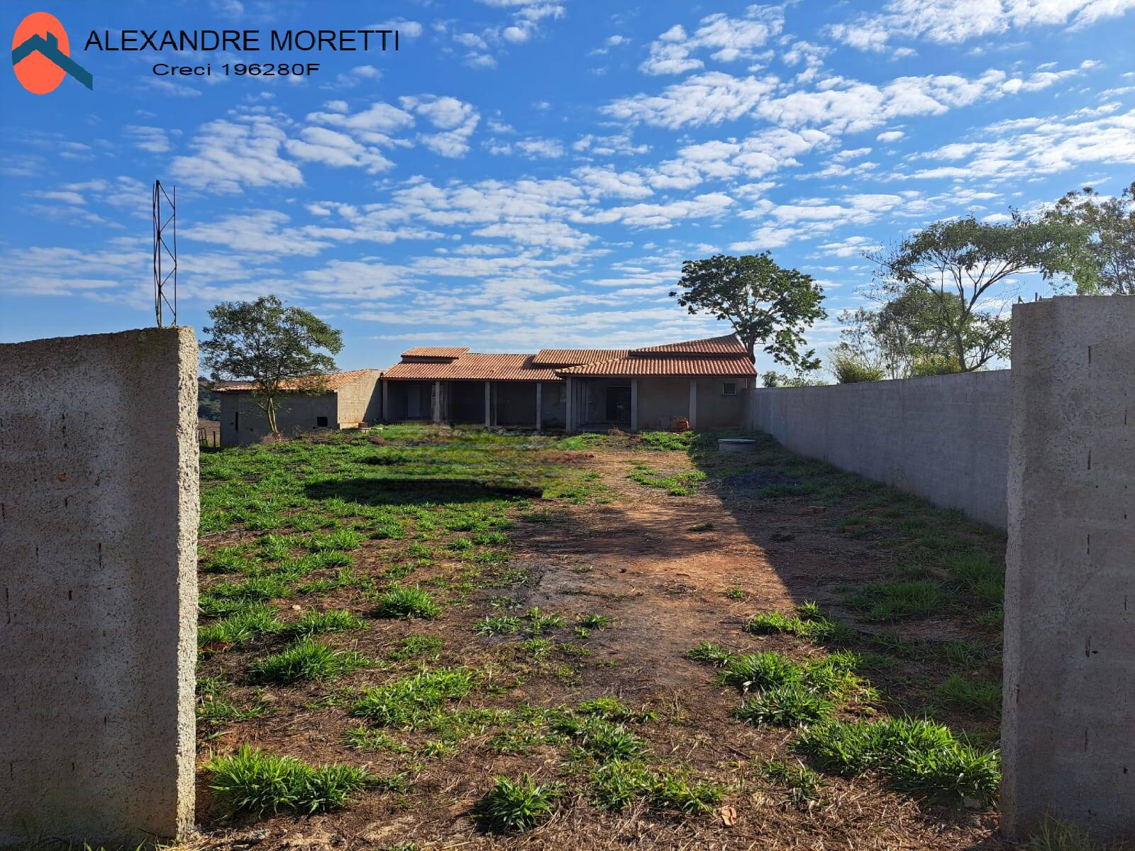 Fazenda à venda com 3 quartos, 1000m² - Foto 4