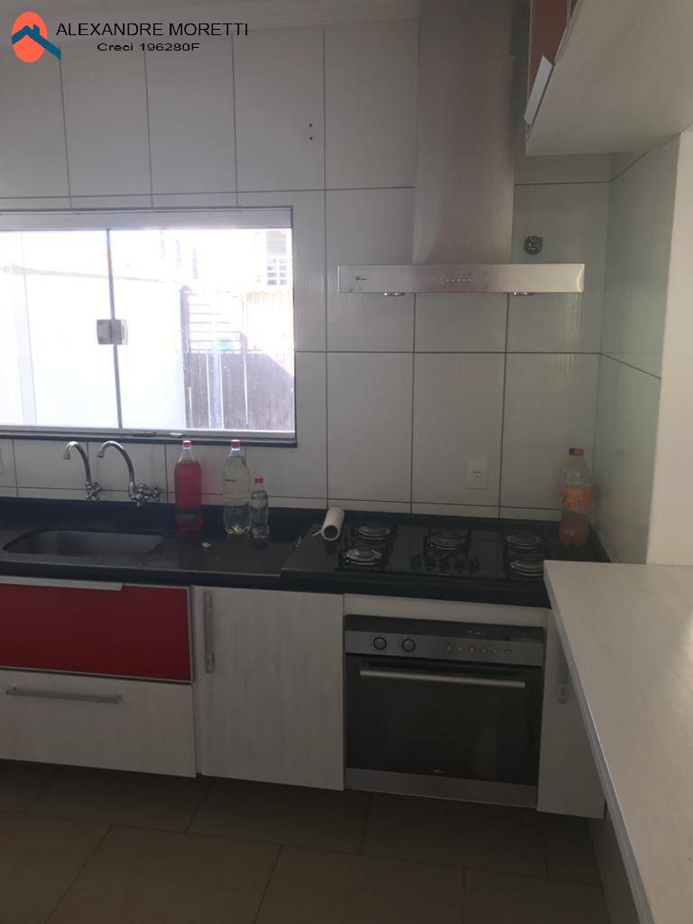 Casa à venda e aluguel com 3 quartos, 100m² - Foto 21