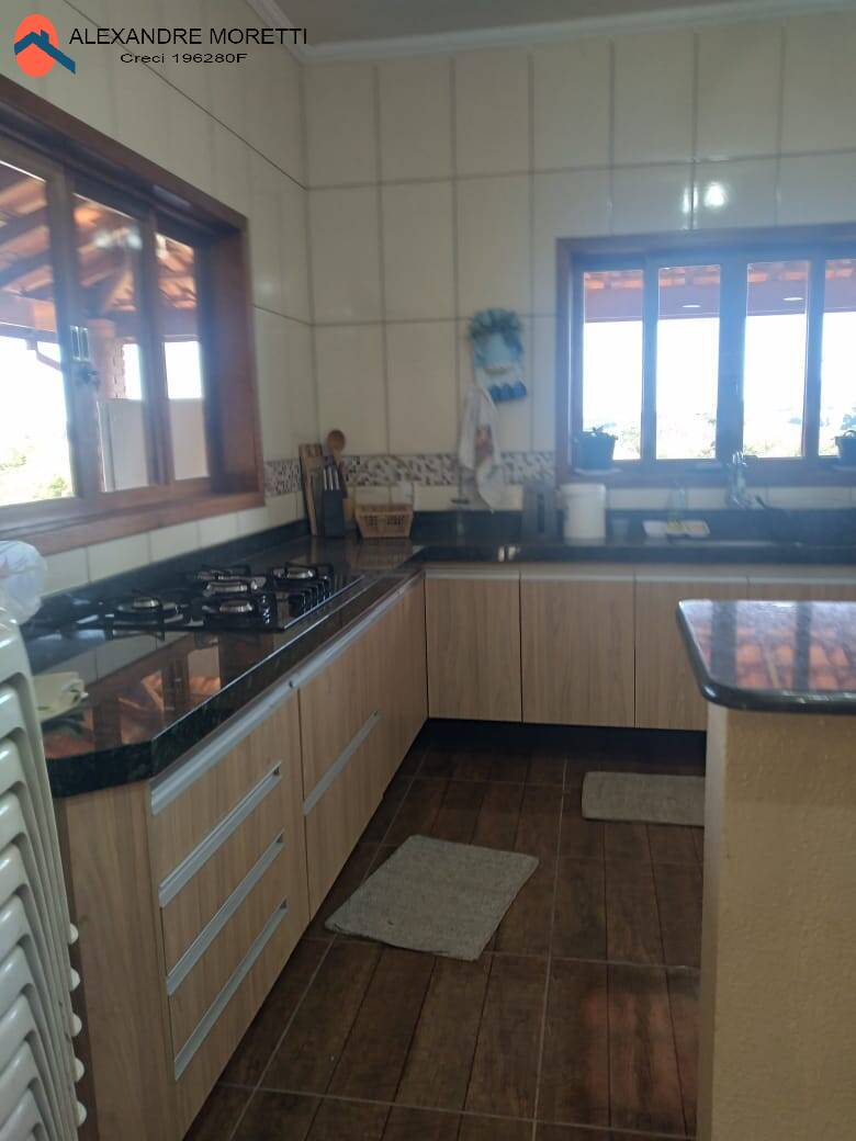 Fazenda à venda com 2 quartos, 180m² - Foto 8